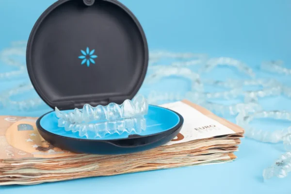 How to Store and Clean Invisalign Retainers: Proper Case Storage Guidelines