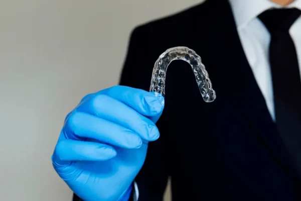 How to Choose the Best Ashburn Dentist for Invisalign Treatment?